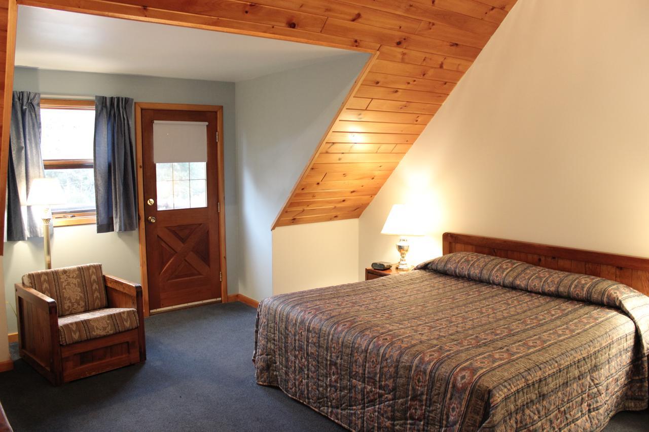 Nootka Lodge Woodsville Екстер'єр фото