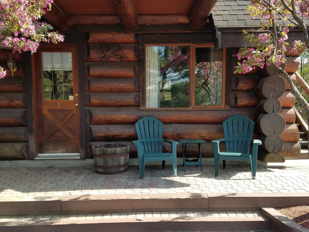 Nootka Lodge Woodsville Екстер'єр фото
