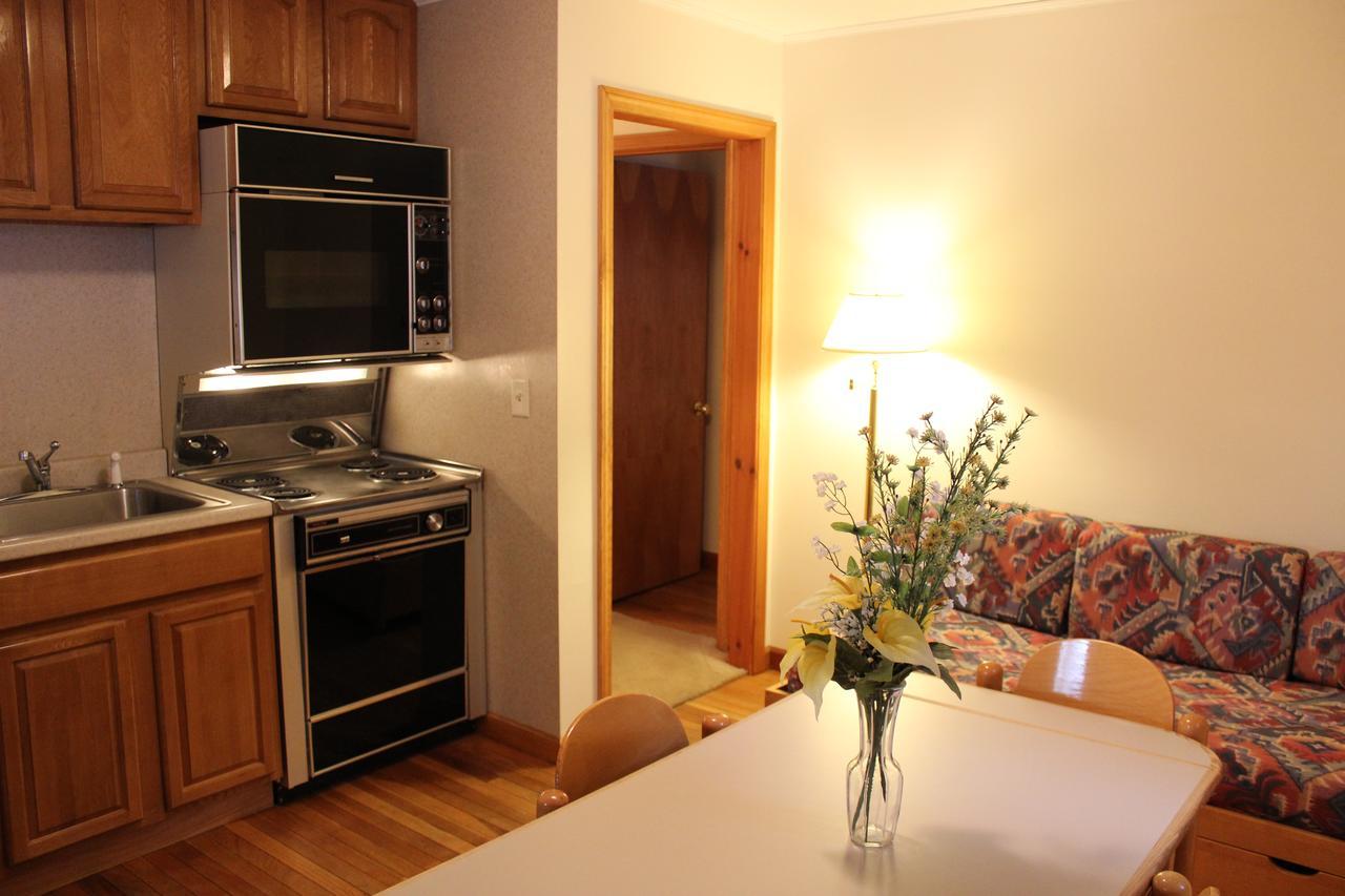 Nootka Lodge Woodsville Екстер'єр фото